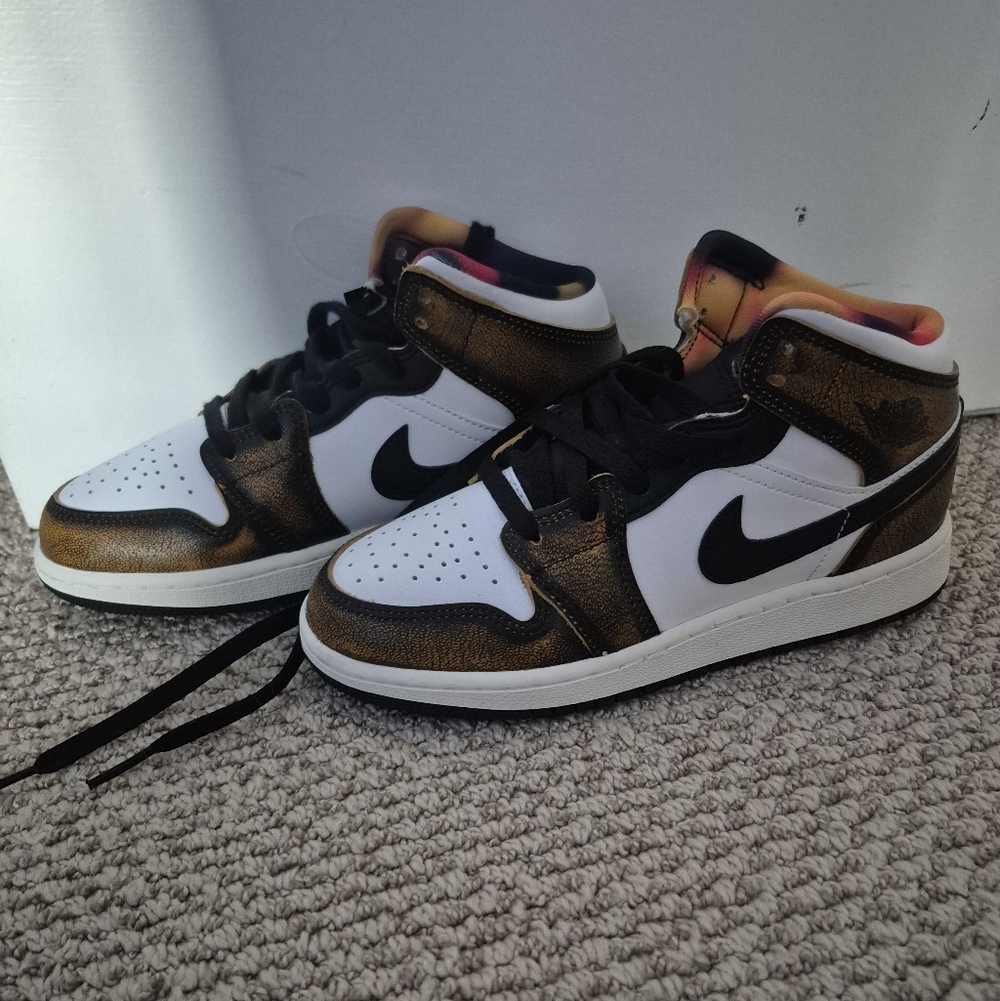 Nike Air Jordan Mid in Black, Orange, and White. Size 3.5y boys